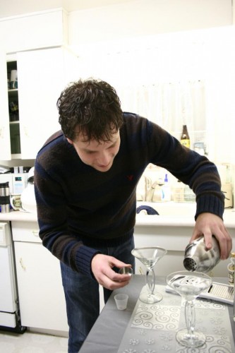 img_7770_1024x684 Meanwhile, as the cheese cooked, Grant poured gin -- with a hint of vermouth, and shaken, not stirred -- into the glasses, readying the drinks for their covering crown of cheese.